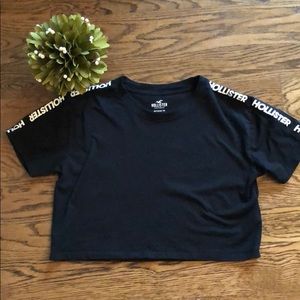 Hollister boyfriend cropped T-shirt ❤️